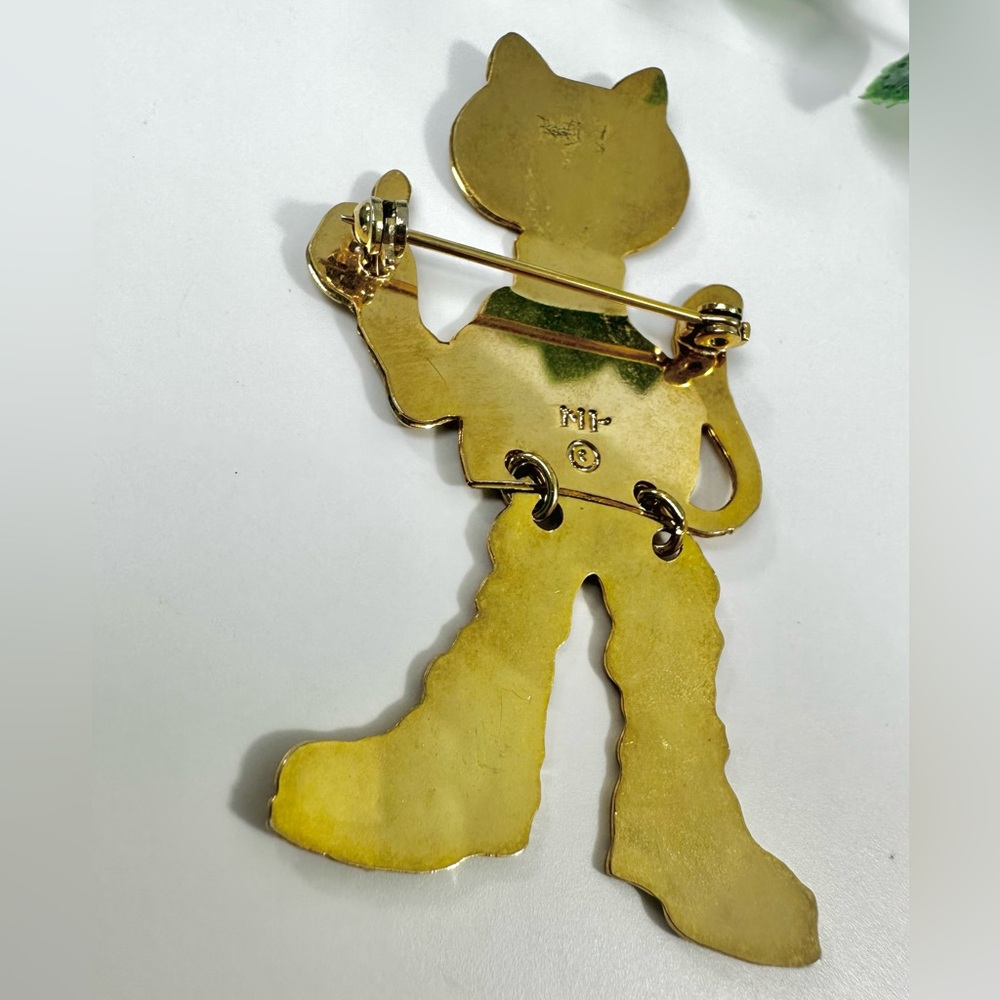🐱Kitschy Vintage Thumbs Up Cat in Sneakers Brooch - Picture 8 of 11